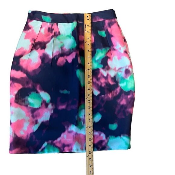 Kate Spade Barry Pink Purple Blue Green Watercolor Skirt. Sz 4. Good Condition - Picture 9 of 11